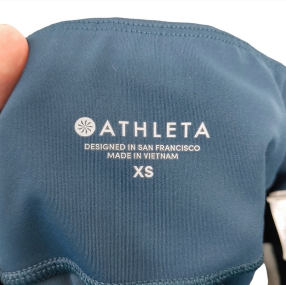 Athleta Oasis Contender Tropical Leaf 7/8  Length Pocket Legging Women's Size XS - Picture 9 of 11